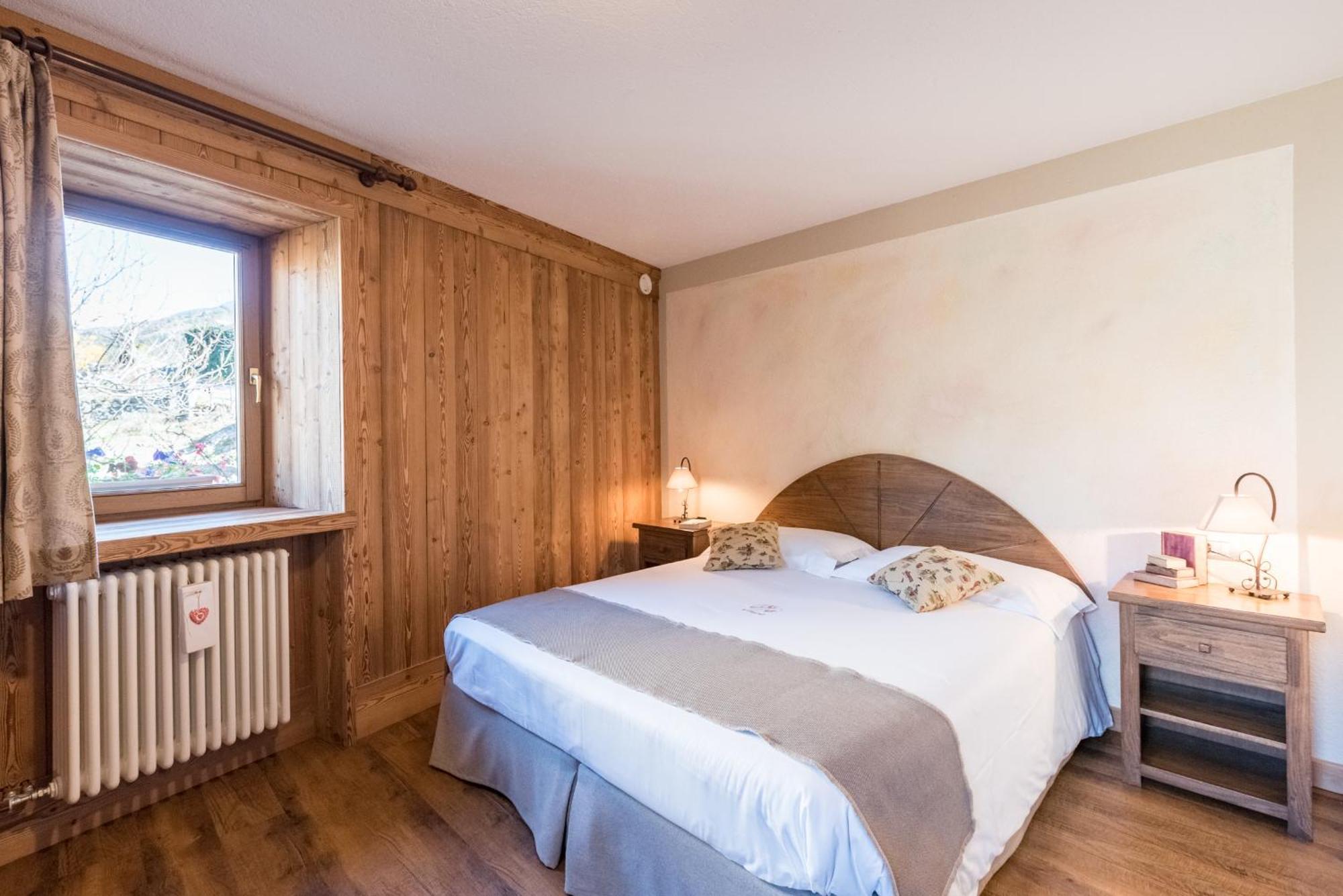 Maison Lo Triolet Introd Extérieur photo