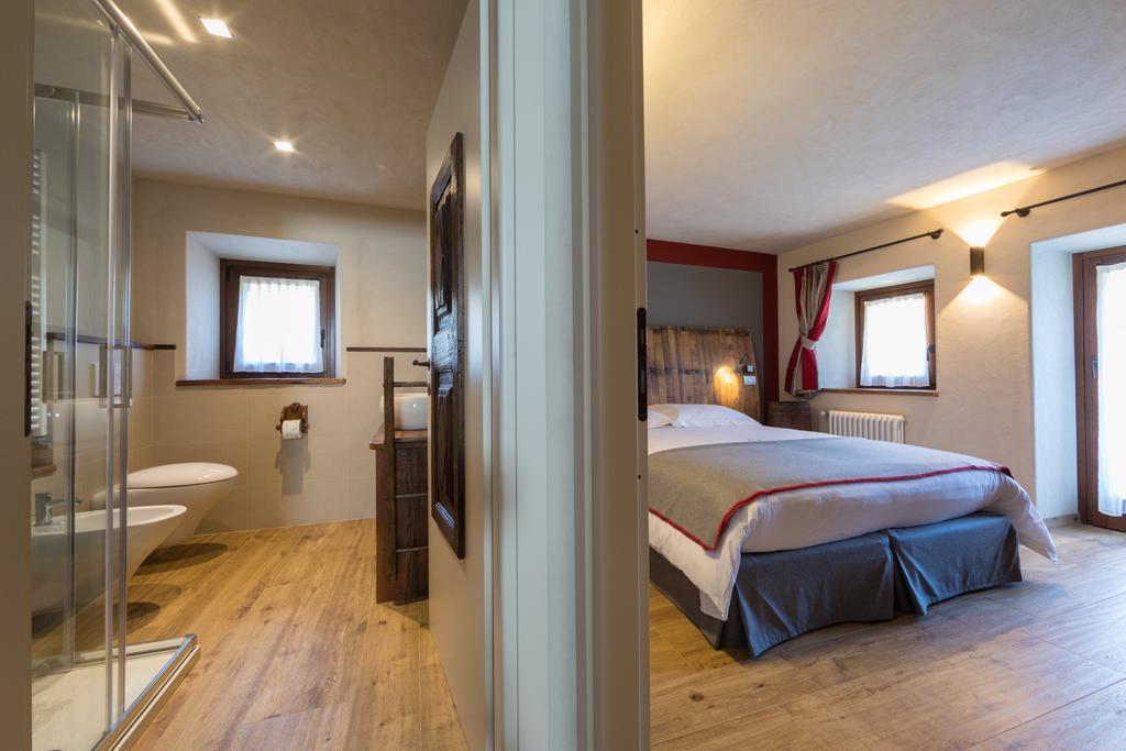 Maison Lo Triolet Introd Extérieur photo