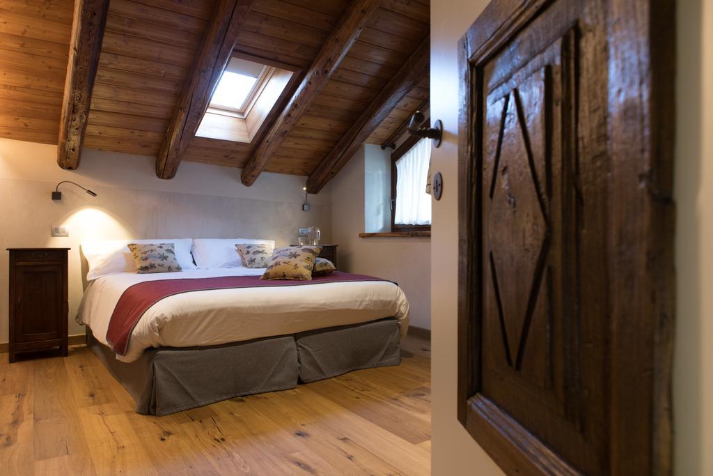 Maison Lo Triolet Introd Extérieur photo