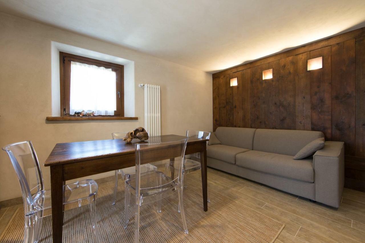 Maison Lo Triolet Introd Extérieur photo